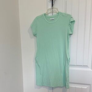 Colimbia Light Green Short Sleeve Tee dress